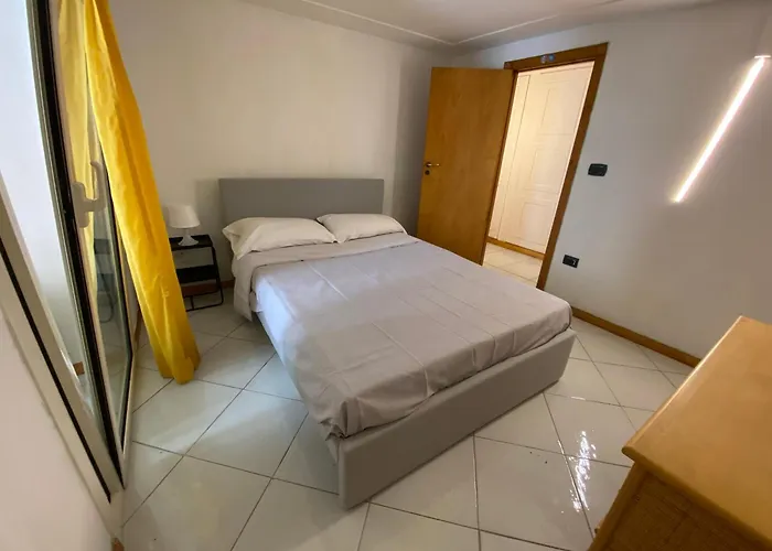 Dimora Tribunali 236 *